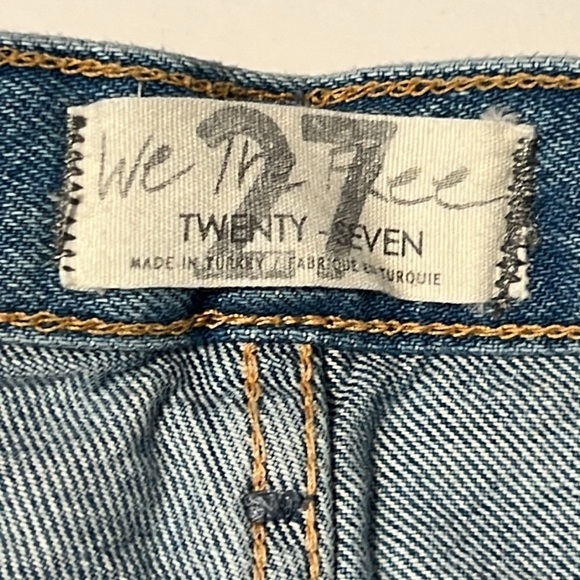 We The Free Twenty Seven Short Jean Shorts Size 27 - Picture 5 of 9